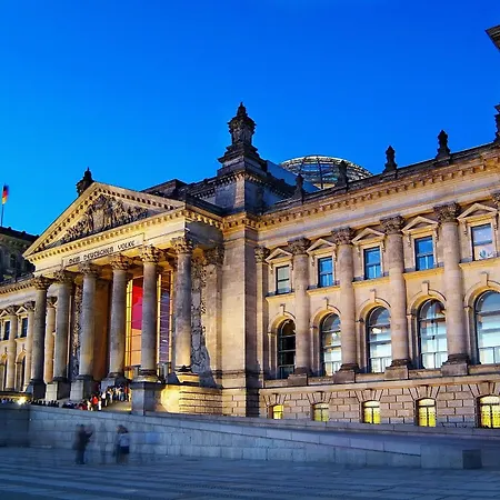 Romantic Alexanderplatz * ברלין