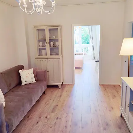 Romantic Alexanderplatz Apartmán *