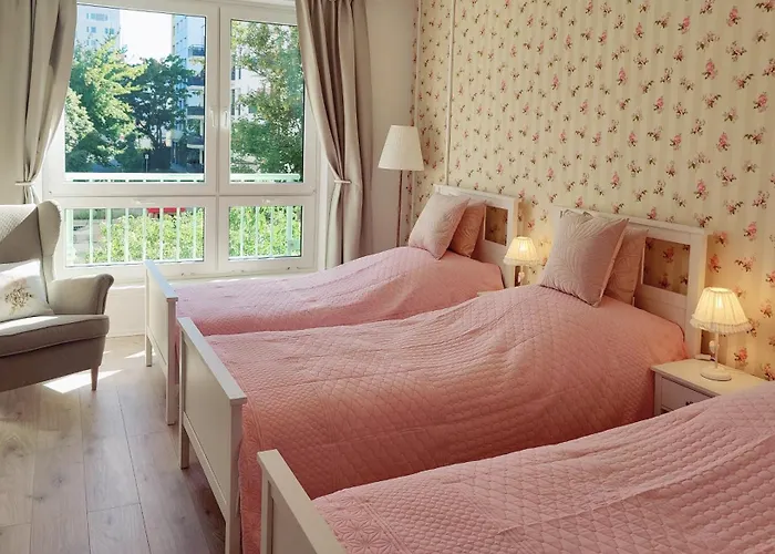 Romantic Alexanderplatz Apartment