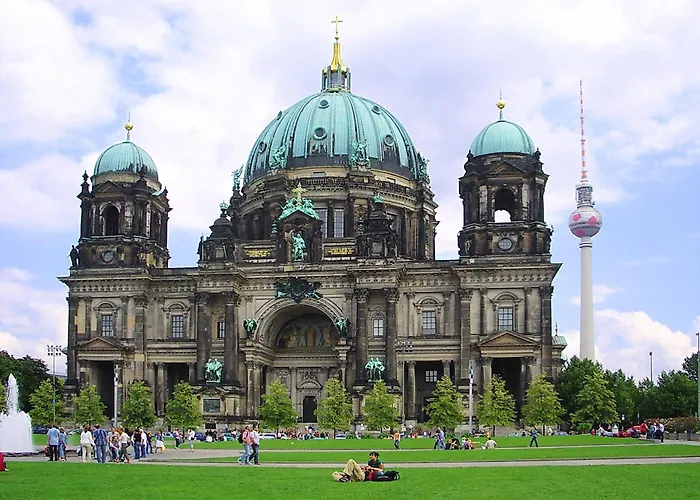 Romantic Alexanderplatz Apartment